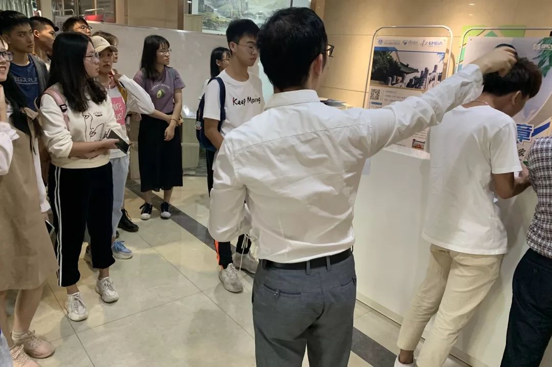 【校企交流】歡迎暨南大學(xué)“巔峰對決”復(fù)賽學(xué)生來我司參觀學(xué)習(xí) 【校企交流】歡迎暨南大學(xué)“巔峰對決”復(fù)賽學(xué)生來我司參觀學(xué)習(xí)