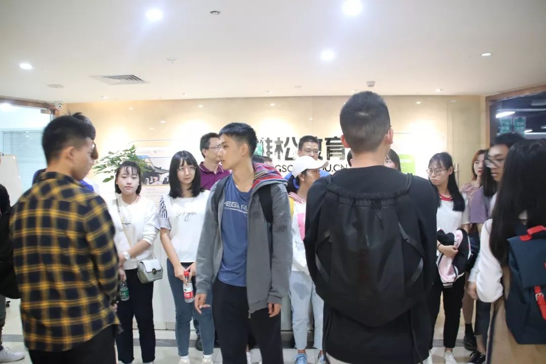 【校企交流】歡迎暨南大學(xué)“巔峰對決”復(fù)賽學(xué)生來我司參觀學(xué)習(xí) 【校企交流】歡迎暨南大學(xué)“巔峰對決”復(fù)賽學(xué)生來我司參觀學(xué)習(xí)